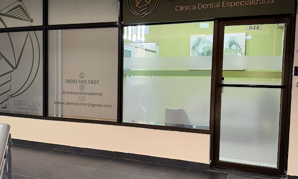 Oralux Clínica Dental Especializada