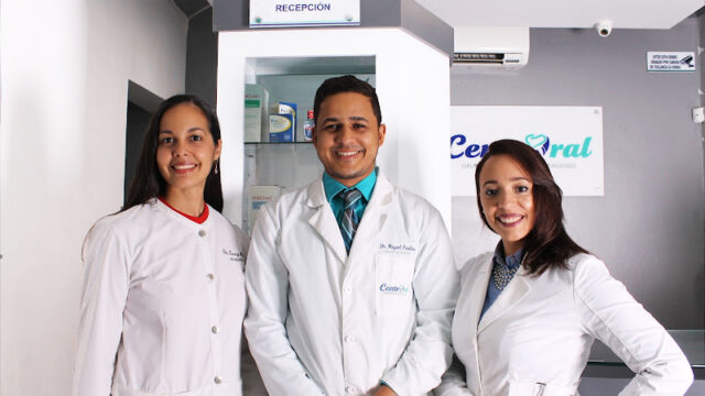 Centroral: Grupo Odontológico Especializado.